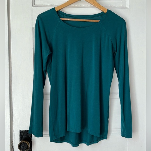 lululemon athletica Tops - LULULEMON  GREEN JASPER LONG SLEEVE LOVE TEE